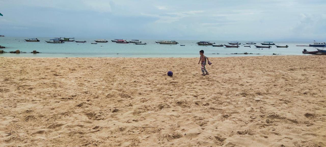Perhentian Hazipah Hotel Kampong Pasir Hantu Eksteriør billede